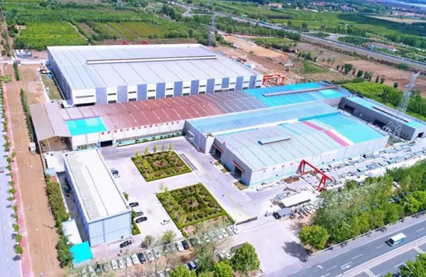 Eihe Steel Structure gajnis la liston de gvidaj spinaj entreprenoj de la tuta ĉeno de konstrua industrio en Shandong-provinco kaj estis la sola elektita ĉena majstra entrepreno en Qingdao.